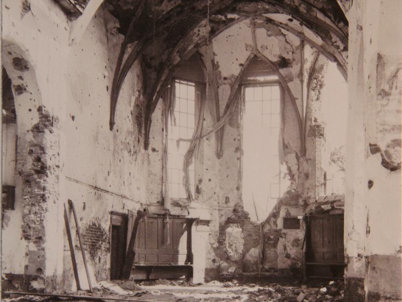 Beschadigde kerk mei